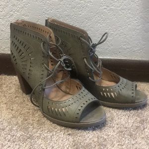 Olive Heels